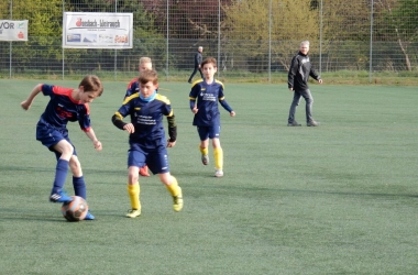 6. Spieltag TuS E 1 - JSG Kastellaun (12).jpg
