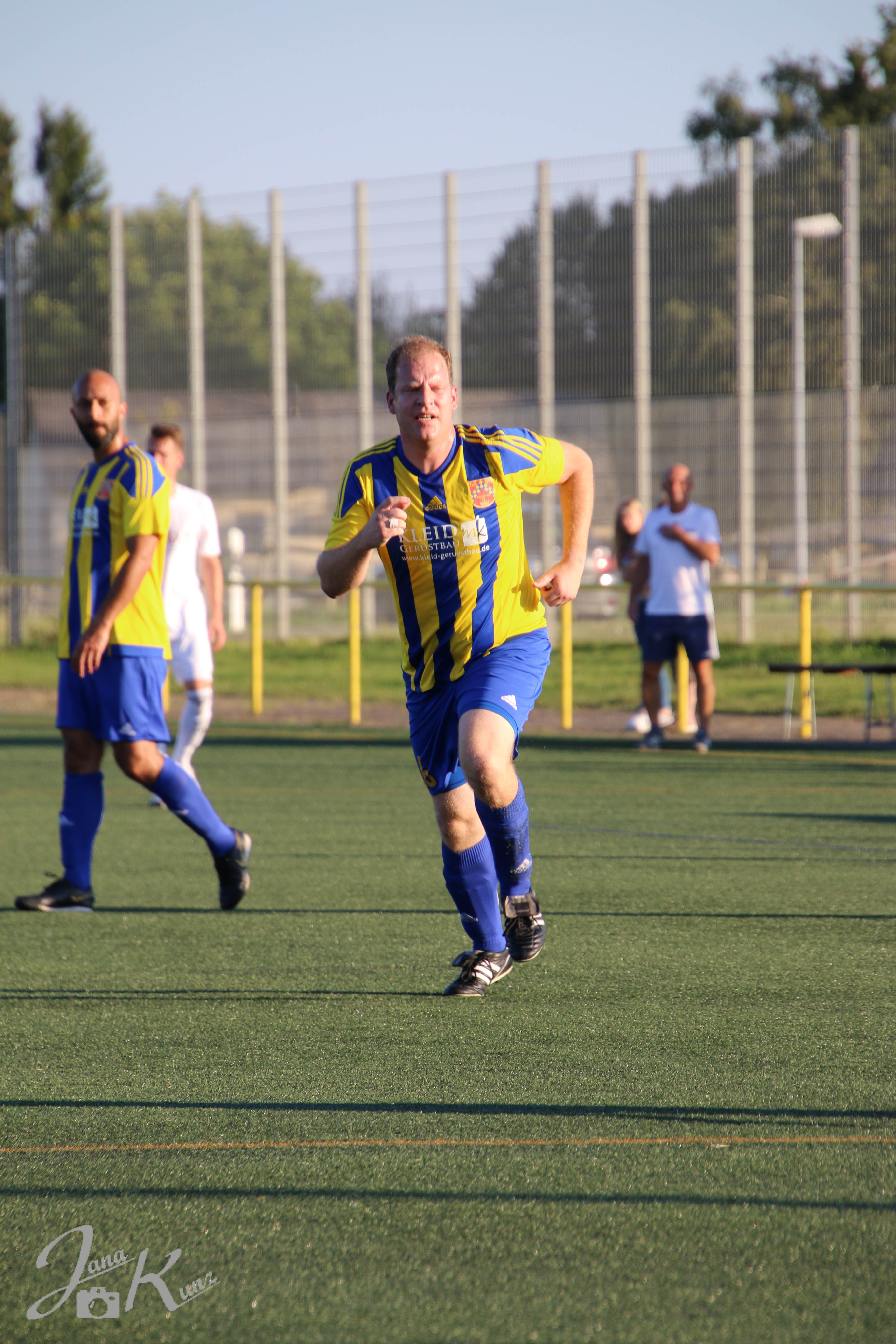 WZ - IMG_8012.jpg
